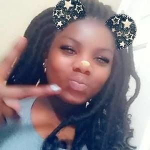 Meet your Posher, Natiera